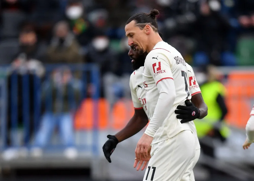 Ibrahimovic marca Milan vence Venezia e assume liderança provisória no