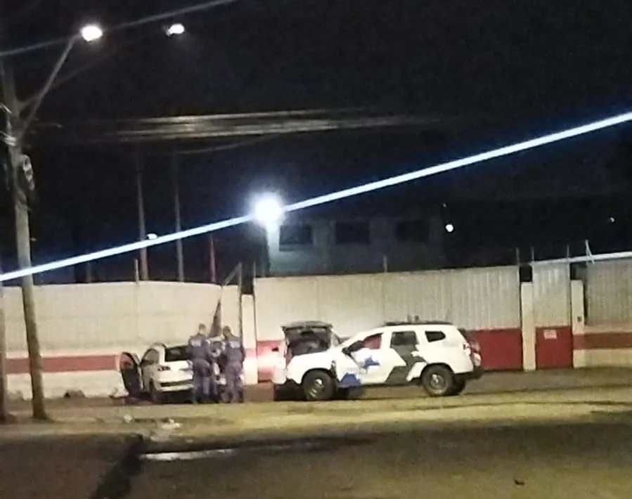 V Deo Falso Passageiro Rouba Carro De Motorista De Aplicativo E Causa