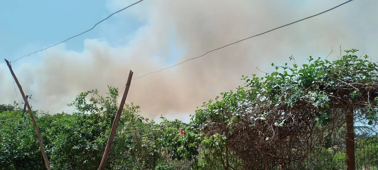 Incêndio em Guarapari avança e preocupa moradores e órgãos de preservação