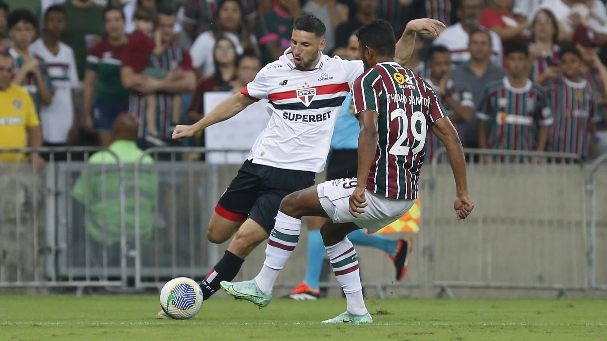 São Paulo vai pedir anulação de jogo com o Fluminense; entenda