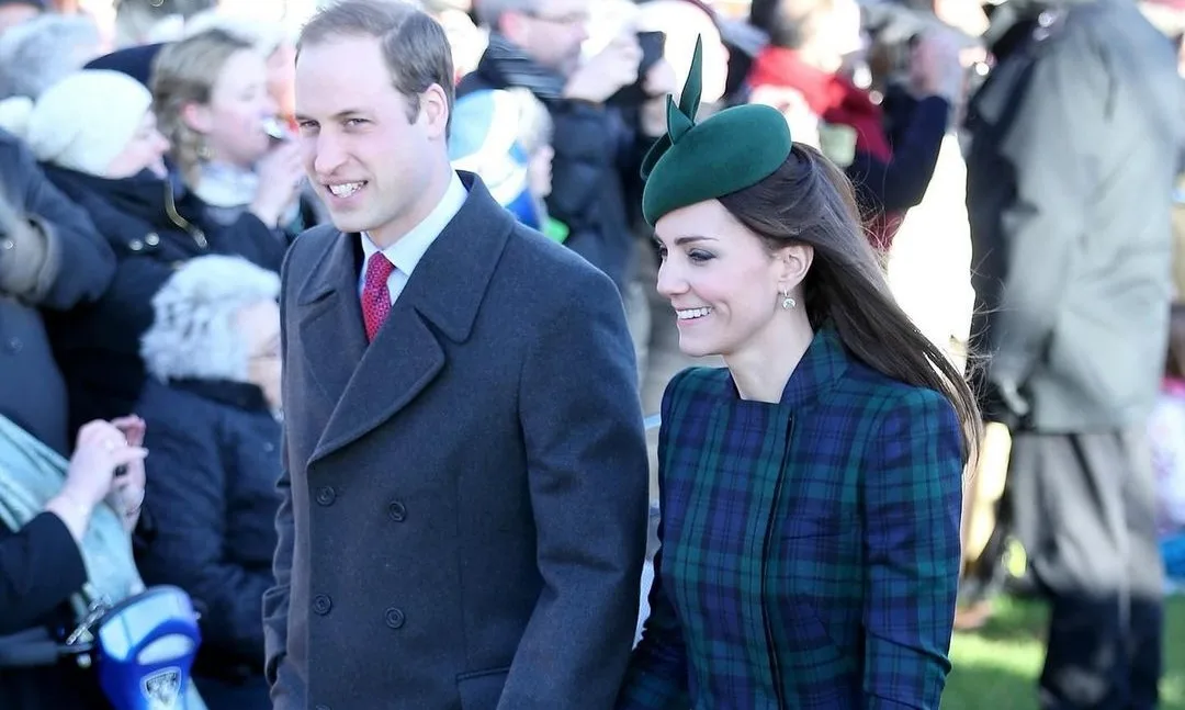 Príncipe William retorna a Gales e fala sobre tratamento de câncer de Kate Middleton