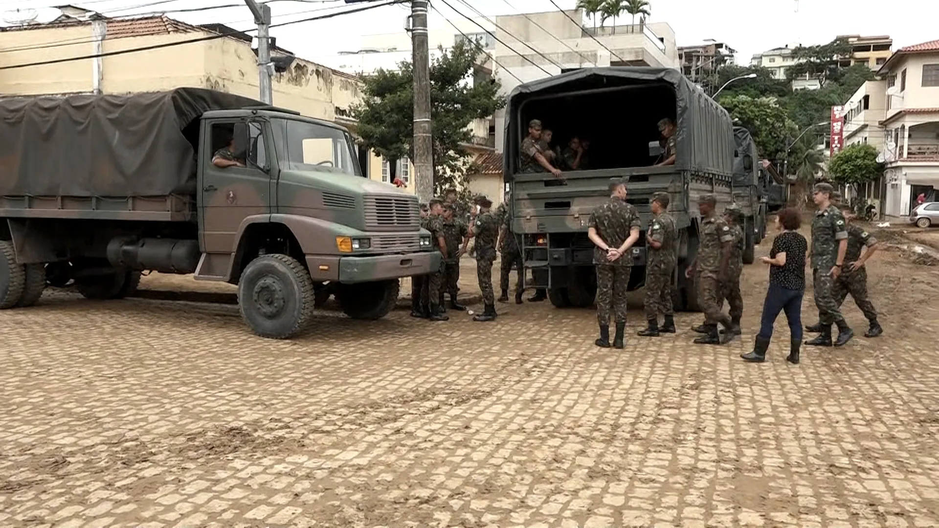 VÍDEO | Militares montam base de apoio em Iconha para auxiliar vítimas das chuvas no Sul do ES