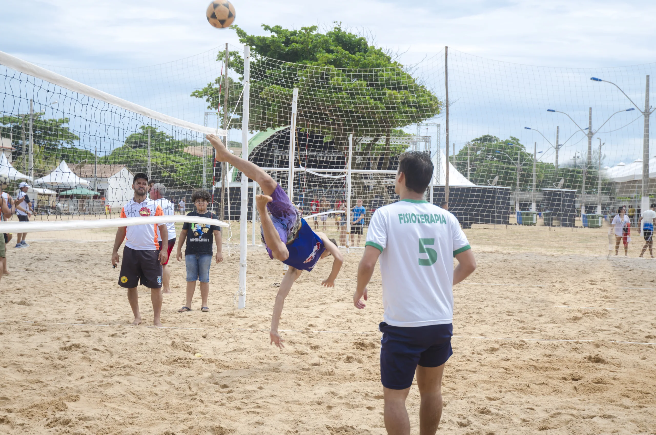 Fim de semana esportivo e com shows nas praias de Presidente Kennedy