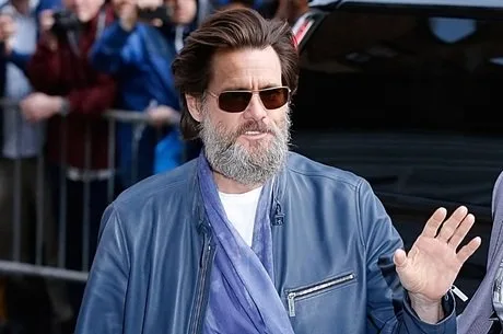 Ator Jim Carrey é processado em ação civil por morte da ex-namorada