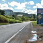 Trecho da BR-101 na Serra será totalmente interditado para corte de rochas nesta sexta