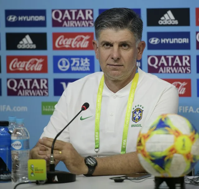 Campeão do Mundial Sub-17, técnico Guilherme Dalla Déa deixa a seleção brasileira