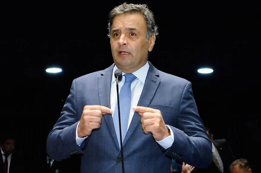 Aécio afirma que houve ilegalidades no processo da PGR