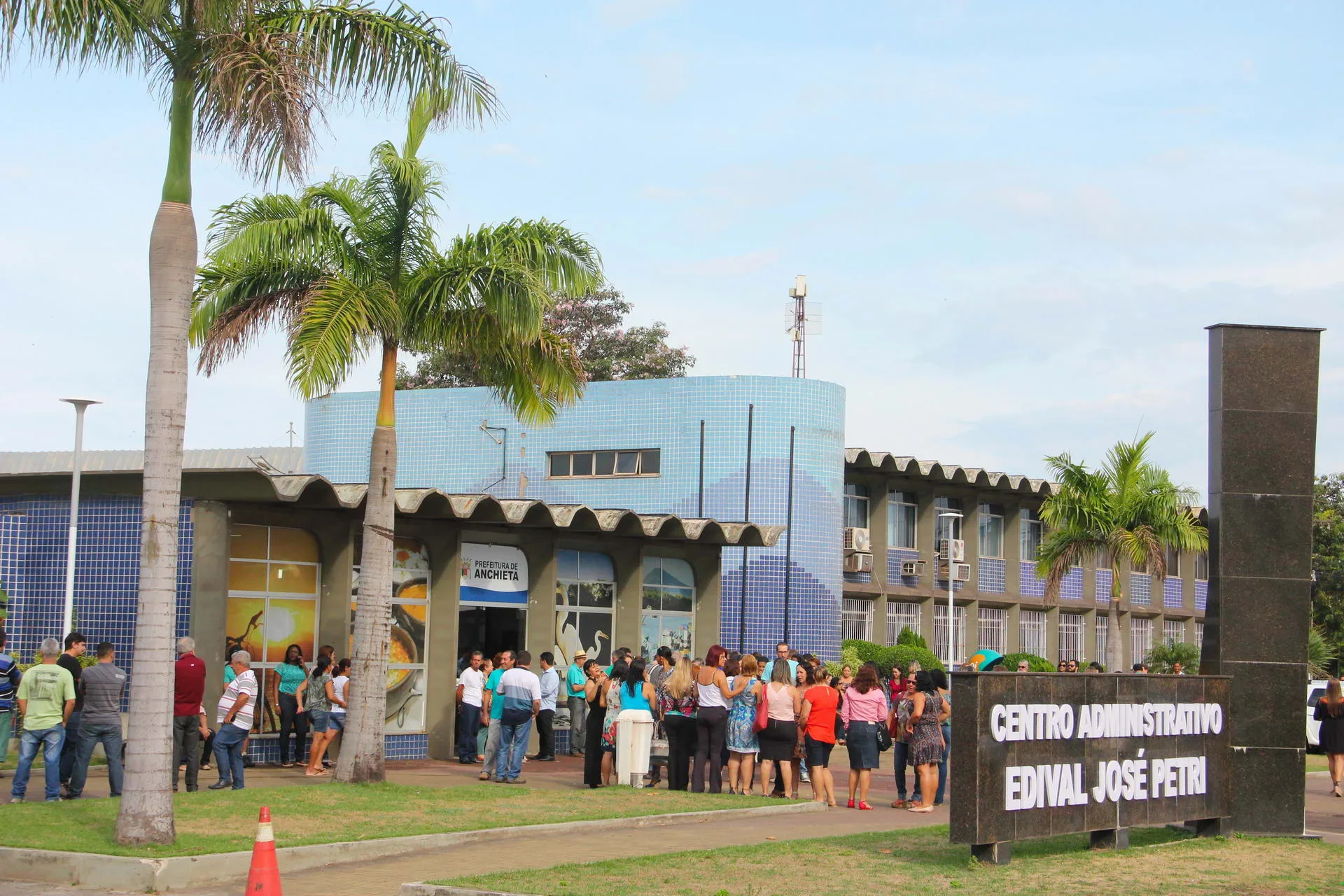 Anchieta realiza pagamento de direitos trabalhistas para servidores não pagos na gestão passada