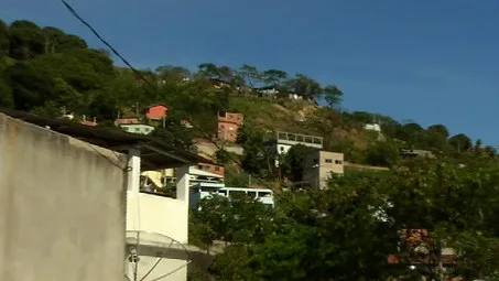 Cinco jovens são baleados durante baile funk ilegal em Vitória