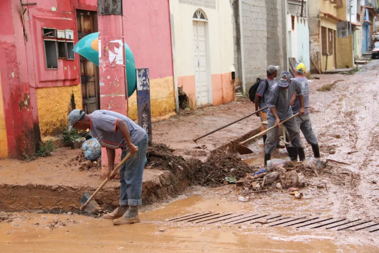 Dez famílias ainda estão desalojadas em Cachoeiro de Itapemirim por causa da chuva