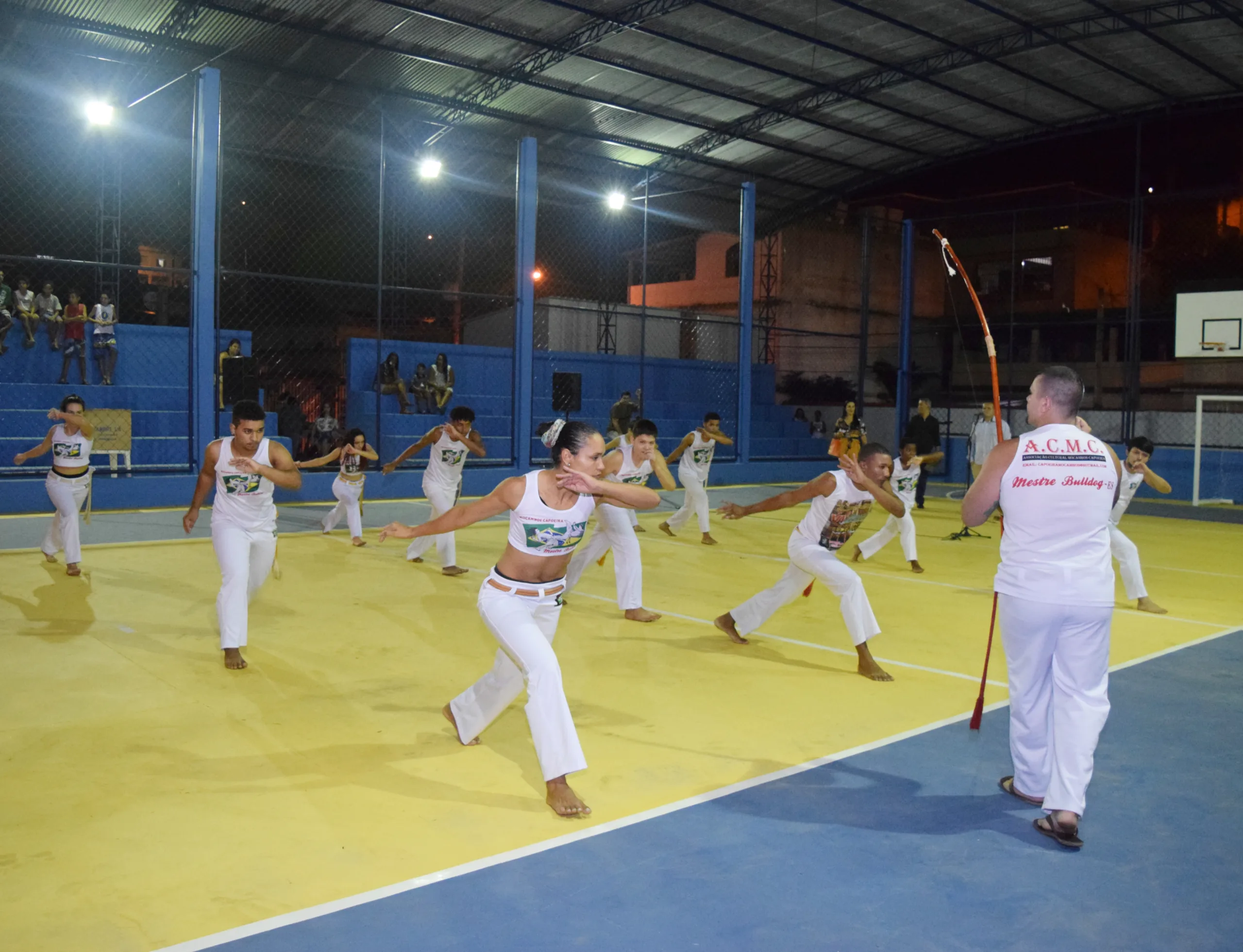 Moradores do bairro Agostinho Simonato comemoram revitalização de espaço esportivo