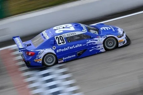 Daniel Serra vence Corrida do Milhão e retoma liderança da Stock Car