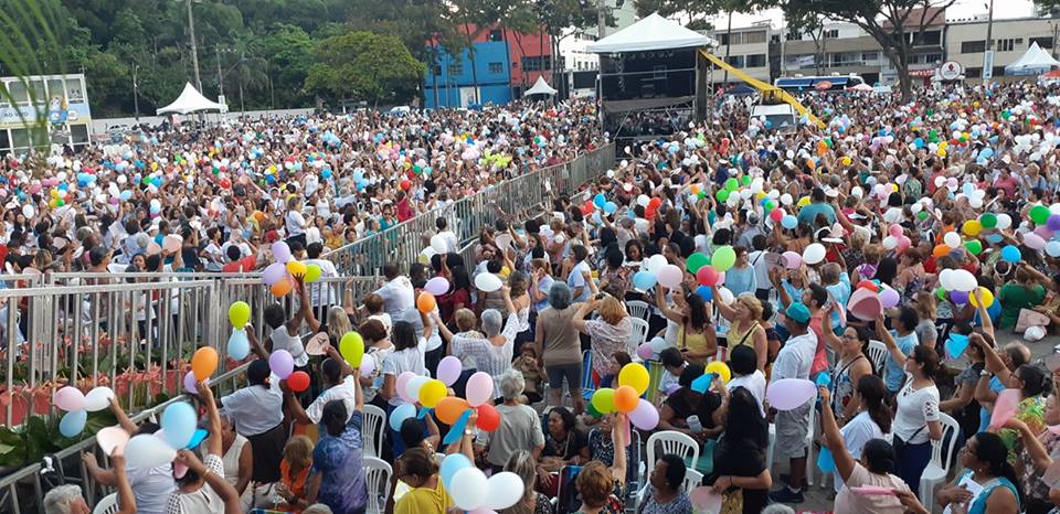 Romaria das Mulheres leva milhares às ruas de Vila Velha neste domingo