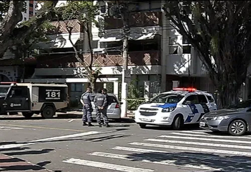 Corpo de homem assassinado na Praia do Canto deve ser liberado nesta quinta-feira