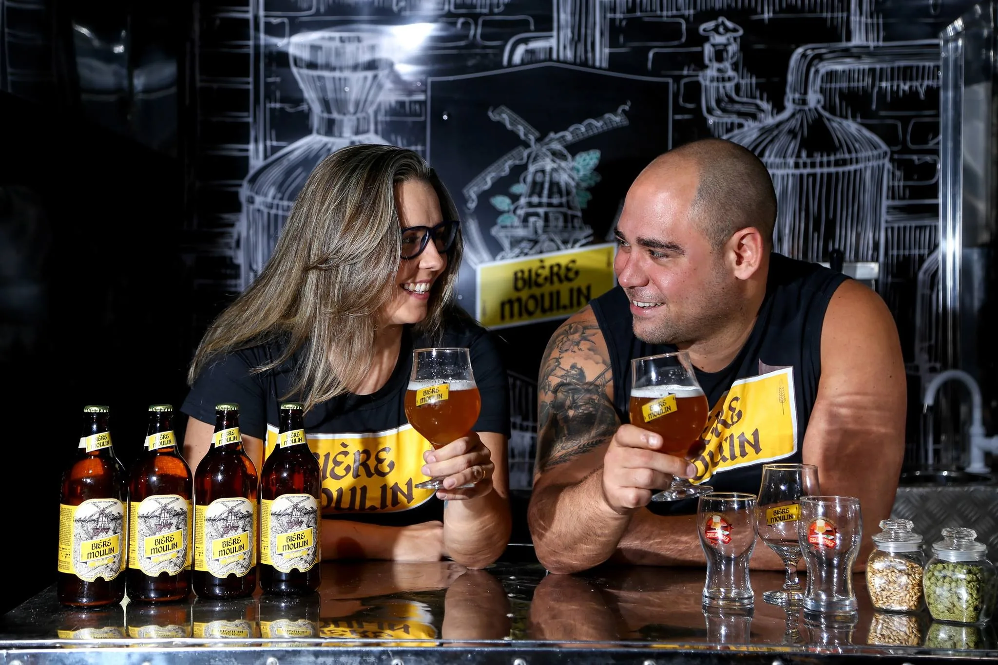 Música e cerveja de qualidade no Festival 'Ipa Weekend' na praça de Muqui