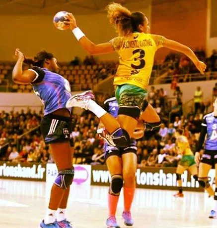 Brasil vence Uruguai e está na decisão feminina do handebol