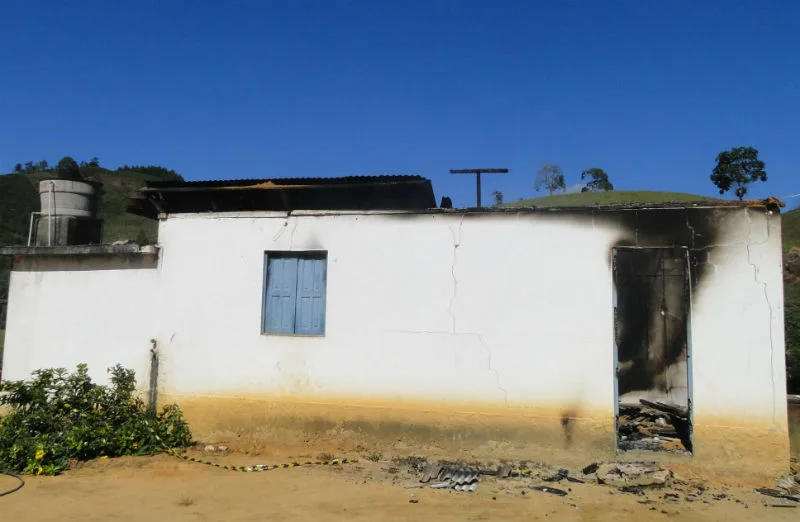 Primos de jovem morta em Divino de São Lourenço confessam ter incendiado casa de suspeito