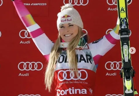 Norte-americana Lindsey Vonn sofre acidente no Mundial de Esqui Alpino