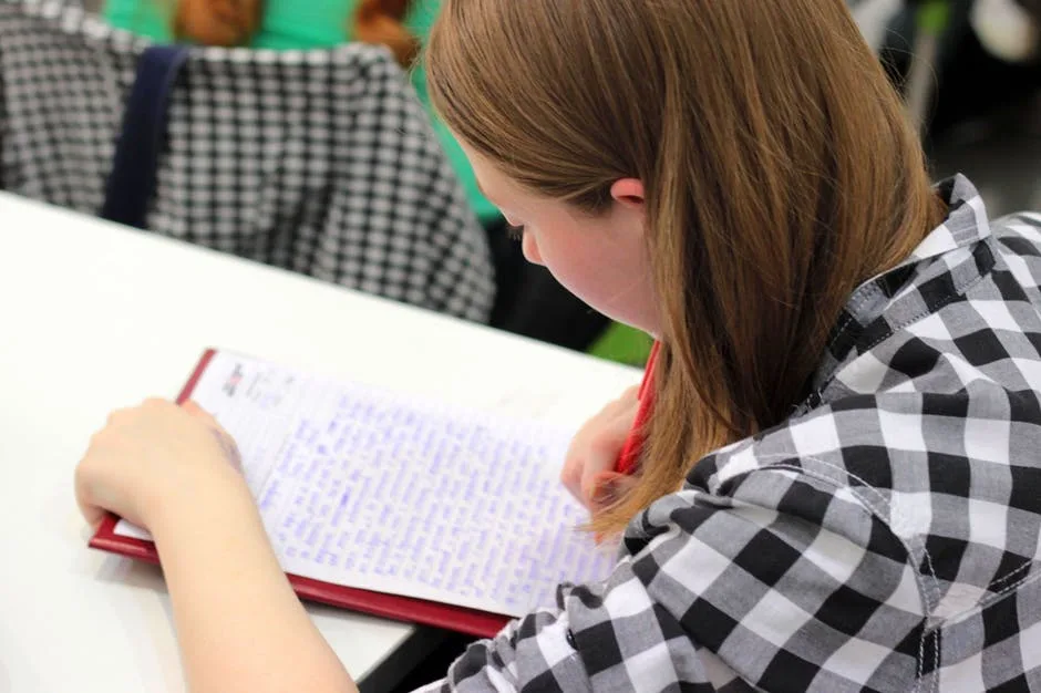 Inscrições para bolsas em cursos de graduação começam nesta 2ª no ES