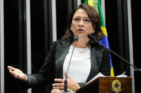 Kátia Abreu diz não ter nenhum detalhe sobre reforma ministerial