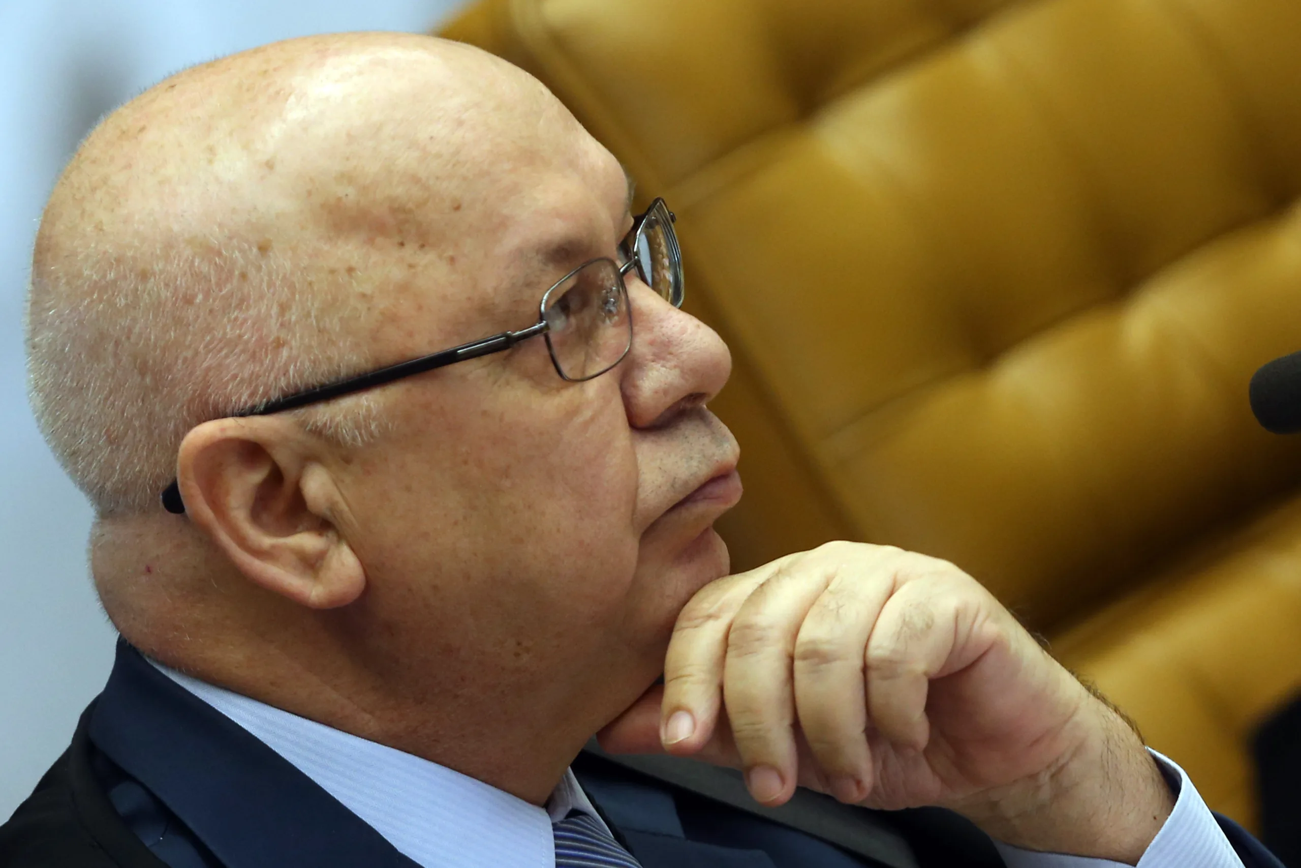 ADDO497 BSB – 02/04/2014 – STF / DOAÇÕES – POLITICA – O ministro Teori Zavascki em Sessão do Supremo Tribunal Federal (STF) que retoma o julgamento que pode proibir doações de empresas privadas nas eleições. Uma decisão da Corte pode ter um impacto direto na disputa de outubro. A apreciação do processo, o primeiro item […]