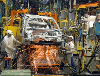 Produção industrial avança 0,7% em agosto deste ano