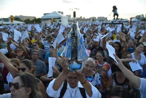 Aparecida espera 163 mil fiéis para a Festa da Padroeira