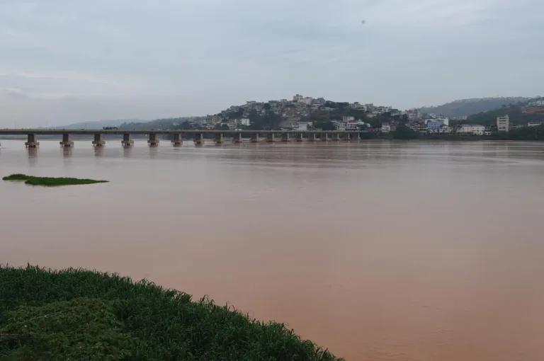 Justiça determina que população de Colatina receba água com segurança