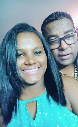 Filha do vocalista do Raça Negra diz que foi abandonada pelo pai e pede ajuda