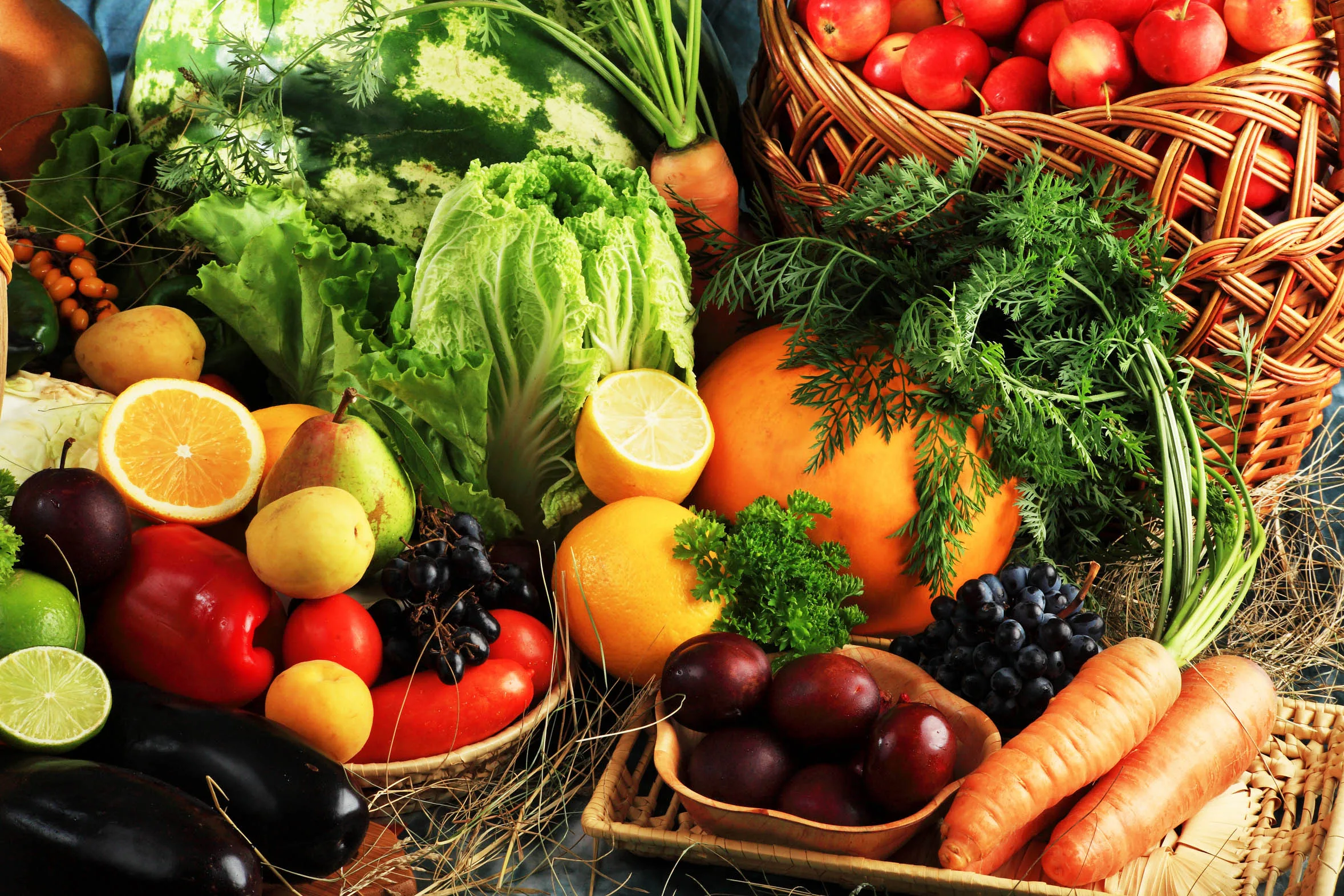 Fresh Vegetables, Fruits and other foodstuffs. Huge collection