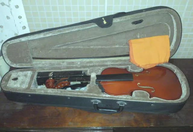 Até violino é encontrado com acusado de cometer furtos em Nova Venécia