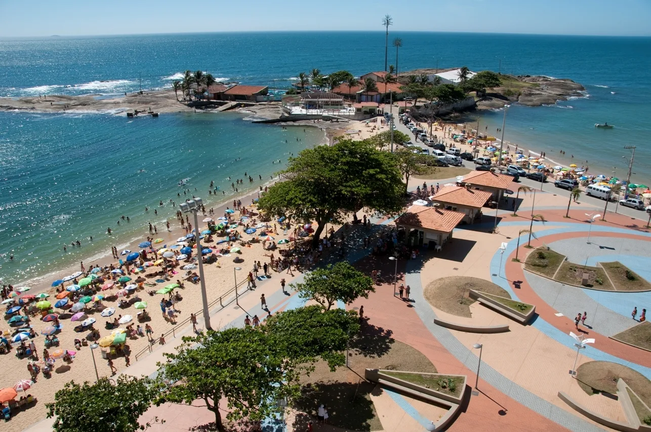 Verão chega neste domingo com bastante calor no Espírito Santo