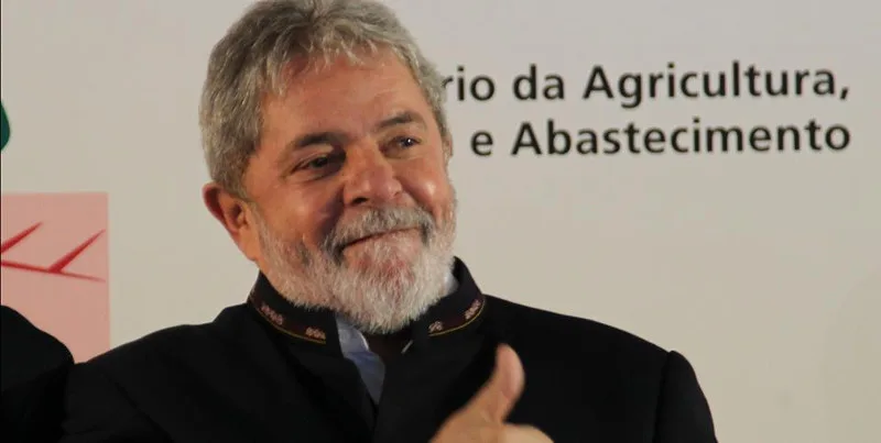 Lula pede prescrição da pena no caso triplex