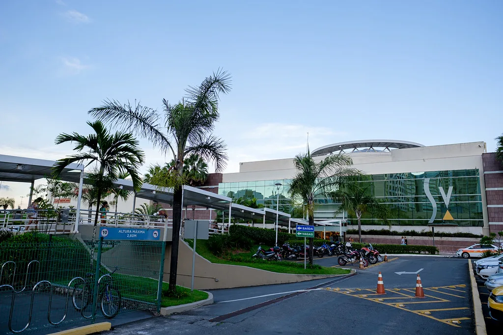 Lojas em shoppings e comércio funcionam sem revezamento na Grande Vitória. Veja os horários!