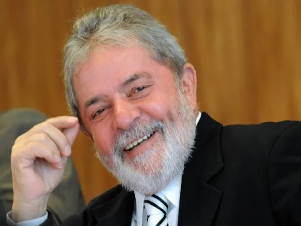 Lula venceria 1º turno em todos os cenários apontados por pequisa CNT/MDA