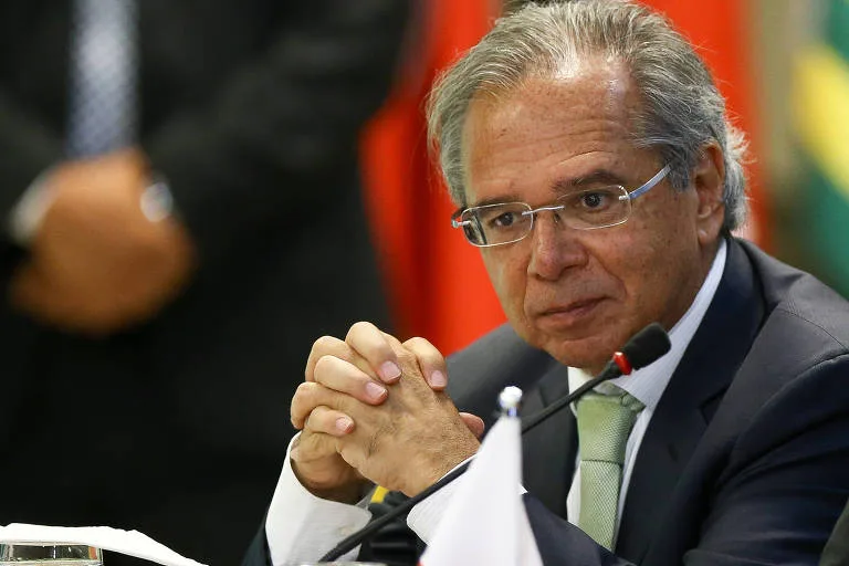 'Vamos vender ativos, mensagem é clara', diz Guedes