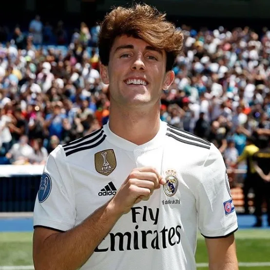 Apresentado no Real, Odriozola exalta Lopetegui e mira briga por vaga