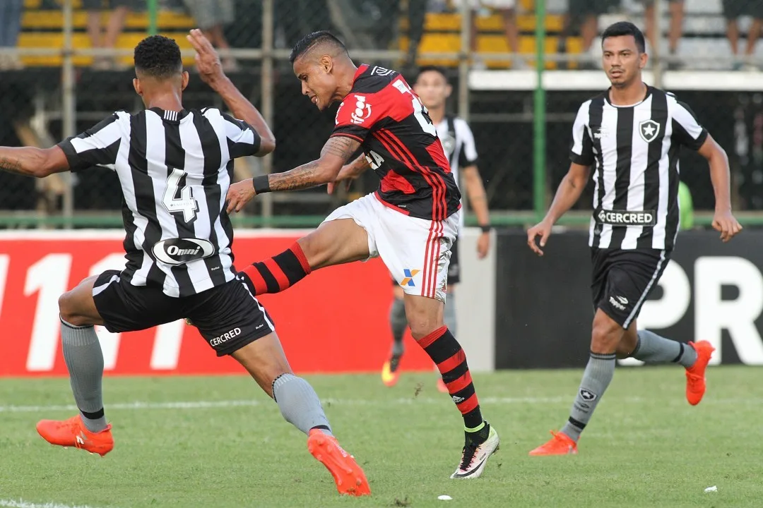 Após ver Flamengo ceder empate em clássico, Zé Ricardo vê resultado 'justo'