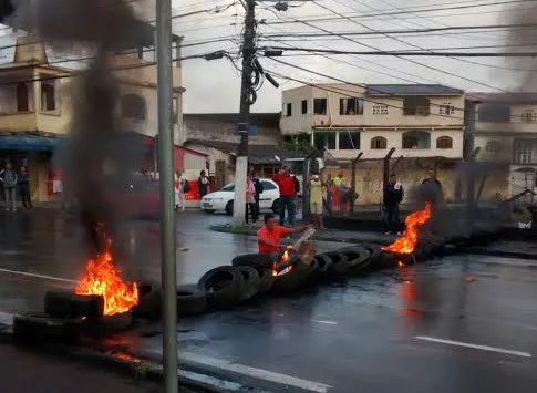 Após quase cinco horas de protesto, manifestantes liberam pistas na Serafim Derenzi