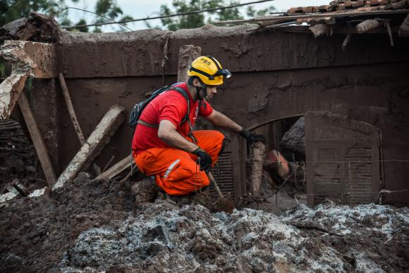 Vale e BHP Billiton cogitaram evacuar área de tragédia em 2012