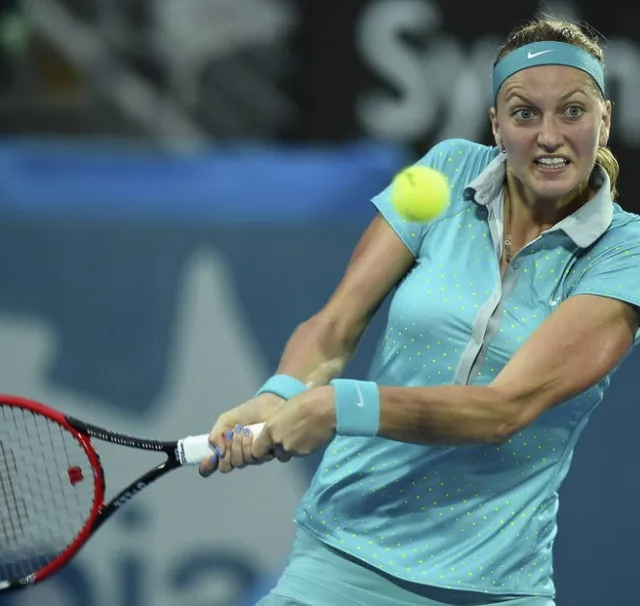 Kvitova bate Safarova e se mantém viva no Masters da WTA