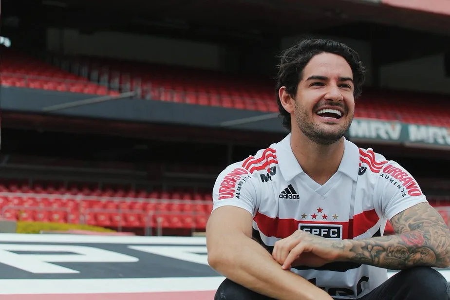 Após derrota, Alexandre Pato diz compreender cobrança da torcida do São Paulo