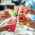 O que são bebidas destiladas? entenda riscos de falsificação com metanol