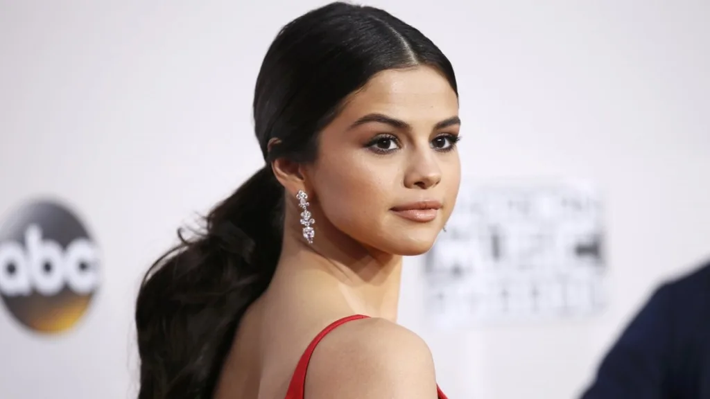 Selena Gomez abre um pouco da sua intimidade para os fãs