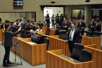 Nunca se investigou tanto em tão pouco tempo na Assembleia