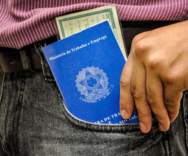 Maioria que procura vaga temporária tem mais de 30 anos