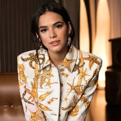 Bruna Marquezine revela como se imagina daqui a dez anos: Sendo mãe