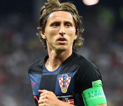 Modric mira coroar o seu 'ano incrível' com título do Mundial de Clubes pelo Real