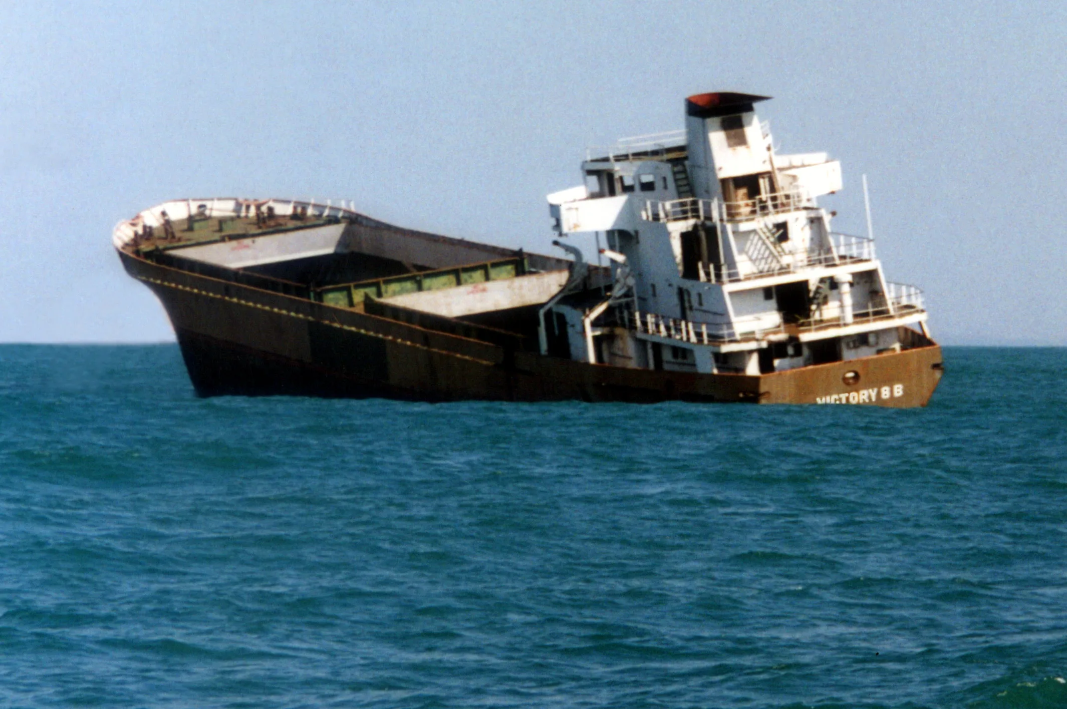 Maior recife artificial da América Latina, navio Victory 8B completa 15 anos no mar de Guarapari