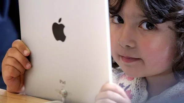 LONDON, ENGLAND – MAY 28: A young girl holds an Apple iPad on display at Regent Street’s Apple store on May 28, 2010 in London, England. Apple iPads went on sale today in countries including Japan, Australia, Germany, Italy, Canada, Switzerland and the United Kingdom as part of Apple’s global roll-out of the hugely successful […]